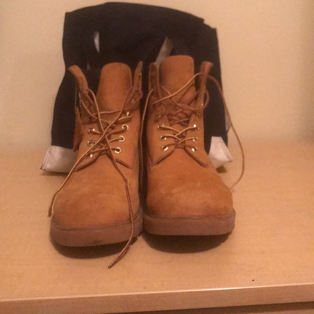 Timberland boots - Picture 2 of 3